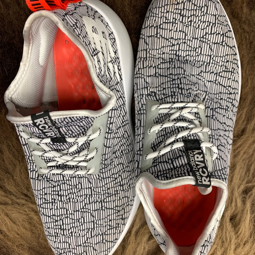 New Balance light weight shoes